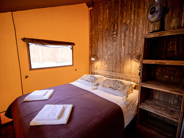 Can Bora Lodges: 2 noches en cabaña de domingo a jueves para 2