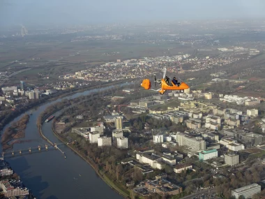 Abenteuer über den Wolken: Gyrocopter-Selbstflug nahe Mannheim