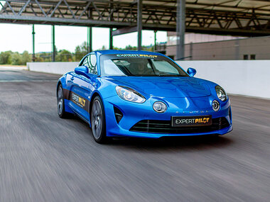 Stage de pilotage : 4 tours sur le circuit de Chambley en Porsche Cayman ou Alpine A110