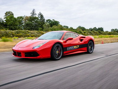 Stage de pilotage : 2 tours sur le circuit de Chambley en Ferrari 488 GTB, Lamborghini Huracan ou Porsche 911 GT3
