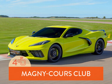 Stage de pilotage : 4 tours sur le circuit de Magny-Cours en Corvette C8