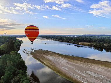 Vol en montgolfière au-dessus de Saumur le matin en semaine