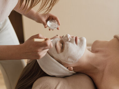 Clinique Beauté: 1 tratamiento facial personalizado de 1 hora para 1 persona