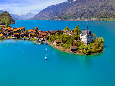 Romantico soggiorno di 1 notte con cena sul Lago di Brienz