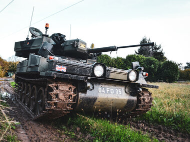 Fahrerlebnis auf einem leichten Panzer für 2 Personen