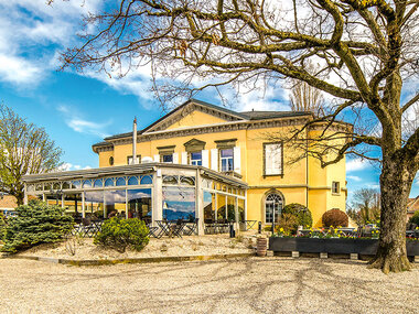 Gaumenschmaus in Aubonne mit Wein und Blick auf den Genfersee