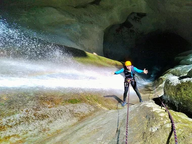 Descente du canyon d'Angon près d'Annecy pour 2 personnes