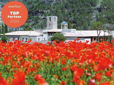 1 noche con visita al monasterio en el exclusivo Hotel Món Sant Benet 4*