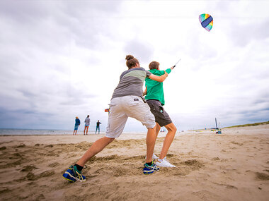 Powerkiten aan de kust voor 2 personen