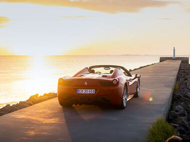 3 omgange på racerbane som co-driver i Ferrari 458 Spider