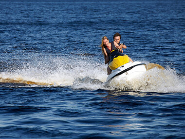 Tour en moto de agua biplaza de 1 hora en Marbella