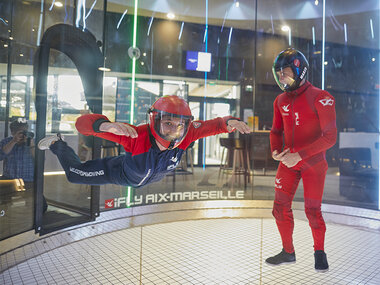 2 vols en chute libre indoor et 1 vol immersif en 4D avec iFLY Aix-Marseille