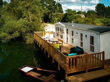 Séjour insolite de 2 jours en lodge sur un étang près de Melun