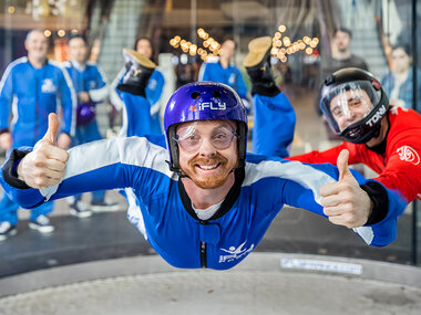 2 vols en chute libre indoor et 1 vol immersif avec casque VR à iFLY Paris