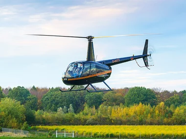 Himmelsritt beim Helikopterrundflug für 1 Person in deutschen Metropolen