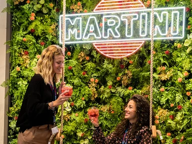 Casa Martini: Tour Privilege guidato e degustazione di 3 prodotti per 4 persone