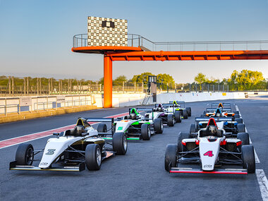 Stage de pilotage monoplace : 20 à 28 tours sur circuit en Formule 4 Tatuus