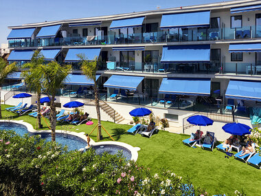 Azahar Beach Apartments & Spa: 1 noche y acceso privado a spa para 2 personas