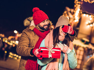 Weihnachtliche Glücksmomente für die Freundin