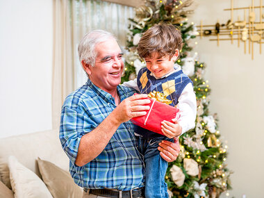 Julegavekort til farfar - 2499 kr.