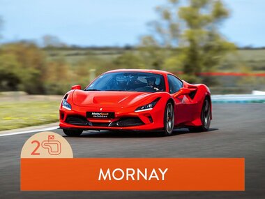 Stage de pilotage : 2 tours sur le circuit de Mornay en Ferrari F8
