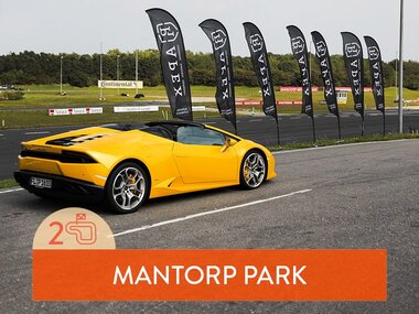 Kör sportbil: 2 varv i Lamborghini på Mantorp Park