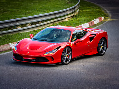 Stage de pilotage : 3 tours de circuit au volant d'une Ferrari 488 GTB
