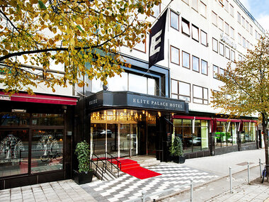 Övernattning med frukost på Elite Palace Hotel Stockholm för 2