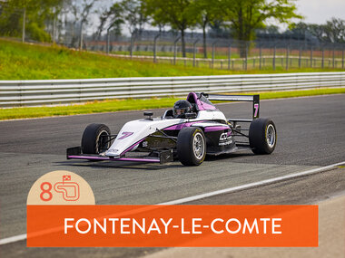 Stage de pilotage monoplace : 8 tours sur le circuit de Fontenay-le-Comte en Formule 4 Tatuus