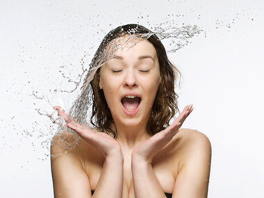 3 Stunden Indoor Regen- und Wassershooting in Augsburg im professionellen Fotostudio