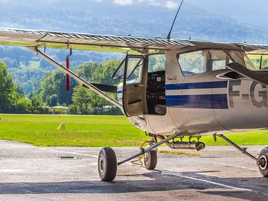 Bielefeld aus der Luft mit einem 30-Minuten-Rundflug für 1 Person