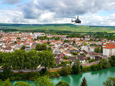 Vol en hélicoptère de 30 min au-dessus de Reims et ses environs
