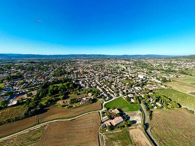 Vol en hélicoptère de 20 min au-dessus des villages du Luberon