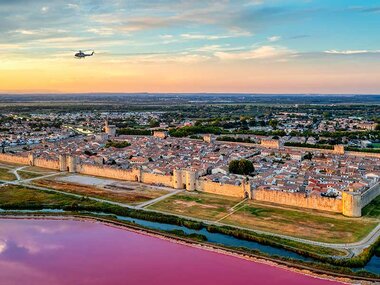Vol en hélicoptère de 30 min pour 2 personnes au-dessus de Montpellier et ses environs