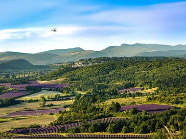 Vol en hélicoptère de 30 min pour 2 personnes au-dessus des villages du Luberon