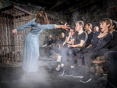 Eintritt zum Berlin Dungeon für 2 Erwachsene und 1 Kind