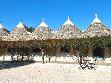 Sapori e storia di Puglia: 2 notti da sogno in un Trullo con aperitivo