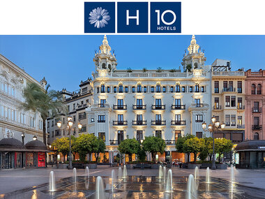 H10 Palacio Colomera 4*: 1 noche, desayuno y aperitivo para 2 personas