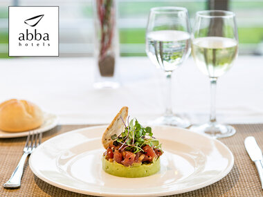 1 noche con comida o cena en Abba Burgos Hotel 4* SUP