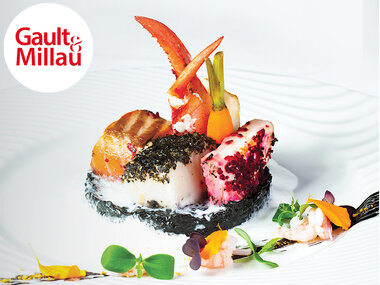 Restaurant Gault & Millau à Paris: dîner gastronomique 3 plats et coupe de champagne pour 2 à Le Mesturet