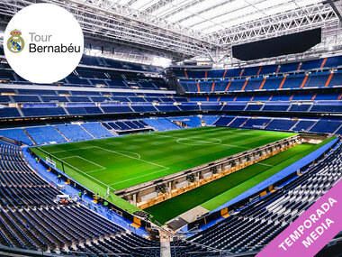 Real Madrid Tour en temporada media: 1 entrada de adulto y 1 de niño para museo, trofeos y magia en el Bernabéu