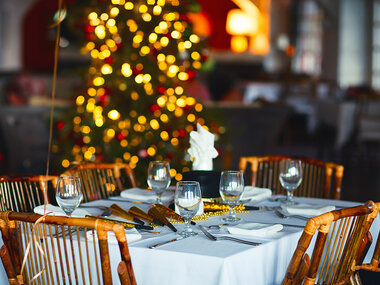 Navidad gourmet: menú de 3 platos con botella de vino para 2 personas