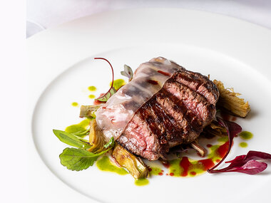 Cena di tre portate all'O'Break dell'Hotel Mediterraneo nel cuore di Napoli