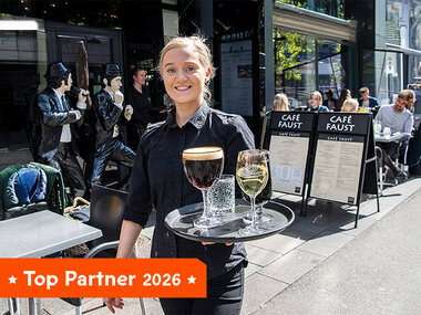 Skøn gastronomi for 2 på Café Faust: Frit valg fra menukortet