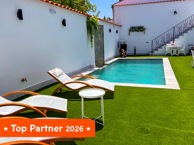 Hotel Boutique Iulia 5*: 1 noche con desayuno y botella de vino