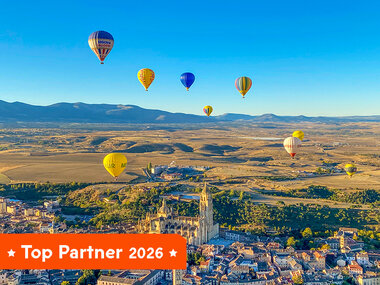 1 vuelo en globo en Segovia con menú tradicional para 2 personas