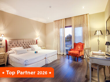 Hotel Villa Nazules 4*: 1 noche con desayuno de domingo a jueves