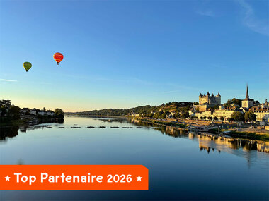 Vol en montgolfière pour 2 au-dessus de la vallée de la Loire le matin en semaine