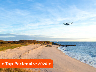 Vol en hélicoptère de 50 min pour 2 personnes au-dessus du golfe du Morbihan