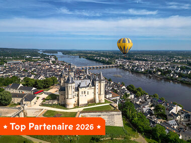 Vol en montgolfière au-dessus des châteaux de la Loire avec repas 3 plats en semaine pour 2 personnes